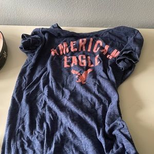 American Eagle T shirt